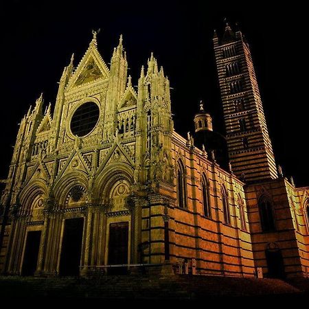 Appartamento A Due Passi Da Piazza Del Campo เซียนา ภายนอก รูปภาพ